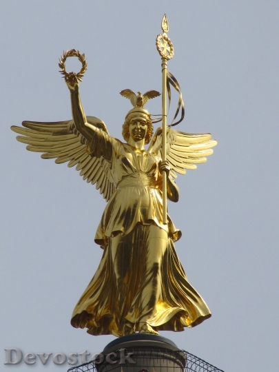 Devostock Peace Column Berlin Gold