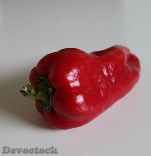 Devostock Pepper Fruit Green Red