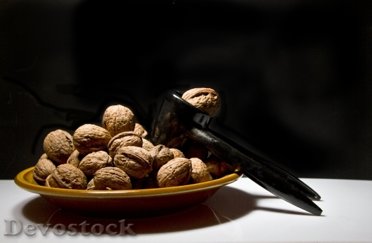 Devostock Russians Nuts Plate Nut 0