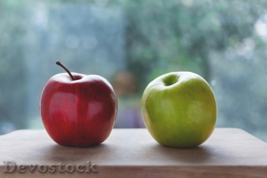 Devostock Two Apples