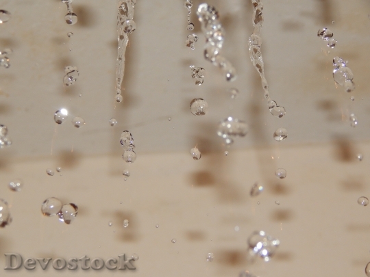 Devostock Water Drop Splash Drop