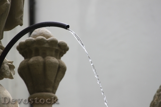 Devostock Water Fountain Flow Drop
