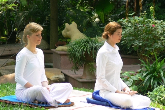 Devostock Women Meditation Spa Buddhist